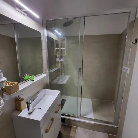 Cozy Street Lipscani Apartment Bukarest